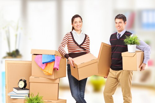 House removalists packing and loading items
